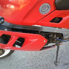 Honda vfr 750 f rc24  solgt