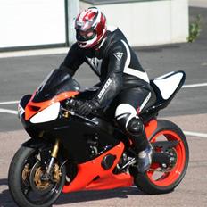Kawasaki ZX6RR banejern 