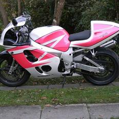 Suzuki GSX-R 750 *Solgt*