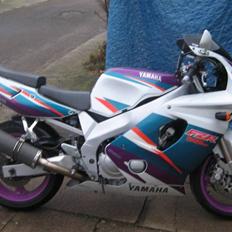 Yamaha FZR600R Genesis