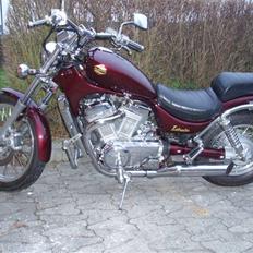 Suzuki Vs 700 Intruder