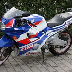 Honda *SOLGT* Cbr 600 f2 