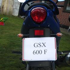 Suzuki GSX 600 F