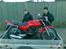 Honda CB250 RS *Solgt* - Skal fanme spændes ordentligt fast.. der må ikke ske noget med mit guldhorn :D