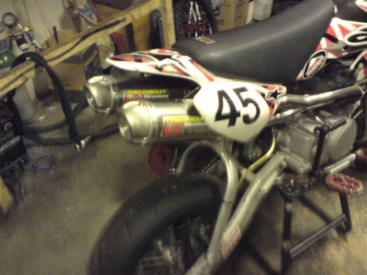 Honda pro circuit custom #45 - Dobbelt potte PRO CIRCUIT TI-4 POTTER I TITANIUM ENESTE I DK OG EN AF DE FÅ I VERDEN DER HAR DEM!! DE ER MEGET SJÆLDNE DE HAM DEM IKKE ENGANG PÅ PRO CIRCUIT HJEMMESIDE! billede 3