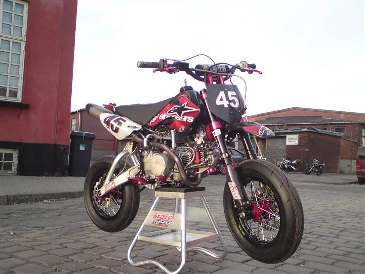 Honda pro circuit custom #45 billede 6