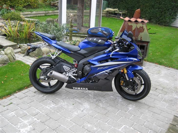 Yamaha R6 billede 1