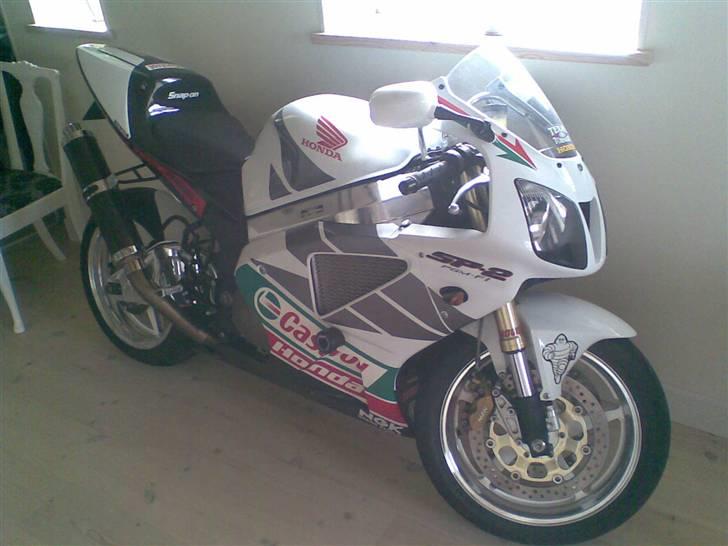 Honda Vtr 1000 Sp2  billede 2