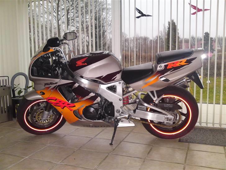 Honda CBR 900 RR fireblade billede 1