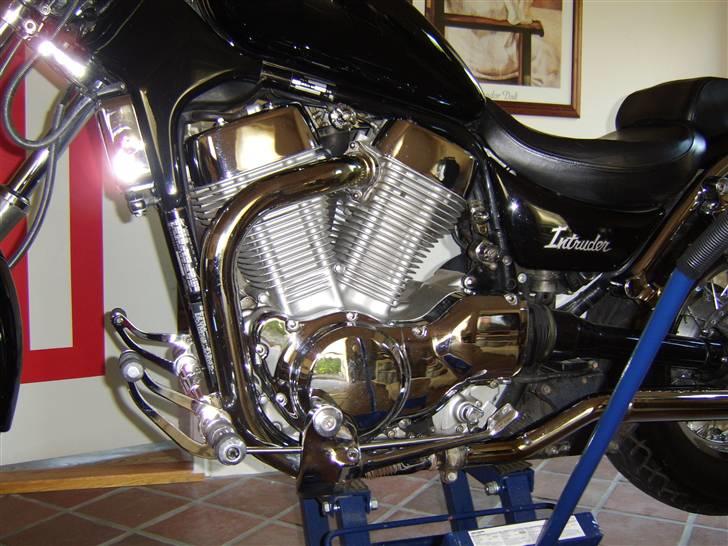 Suzuki vs 1400 - se hvor det skinner billede 2