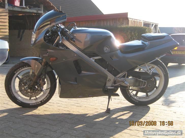 Honda Vfr 400 R NC 24-Solgt billede 5
