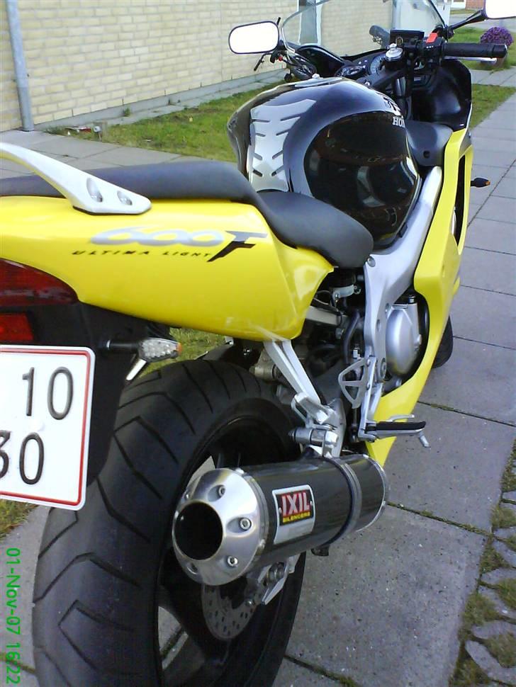 Honda CBR 600 F4 billede 3