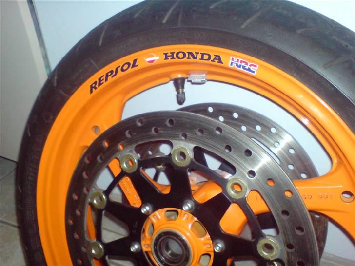 Honda CBR1000RR Repsol *SOLGT* - Lidt lir skulle der jo ske i vinterpausen billede 13