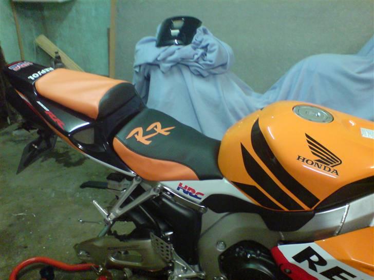 Honda CBR1000RR Repsol *SOLGT* - Nye sædebetræk købt på ebay flot ikk.... billede 15