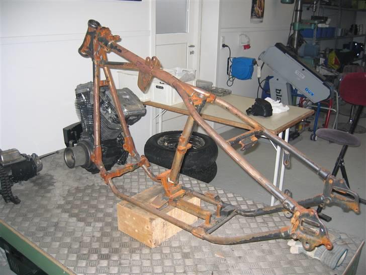 Harley Davidson Shovelhead - Her er stellet som jeg fik det billede 1