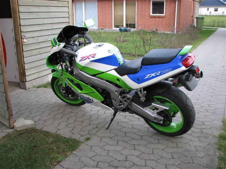 Kawasaki ZXR 750 J billede 4