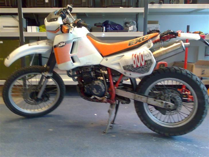 KTM ER 600 LC4 *SOLGT* - Efter "ombygning", med EXC sæde, ændret bagskærm og FMF potte billede 19