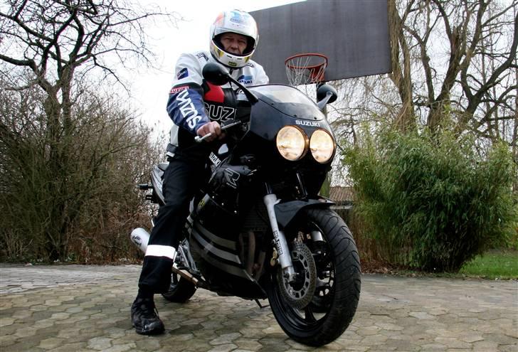 Suzuki GSXR 250 - Fatter på cyklen, og jakken jeg overvejer at købe, tror nu ikke det bliver den.  billede 9