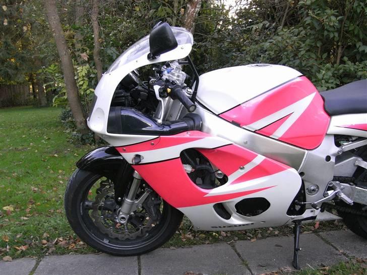 Suzuki GSX-R 750 *Solgt* billede 9