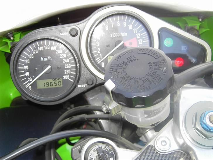 Kawasaki ZX9R *Flyttet fra hende* billede 12