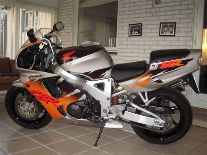 Honda CBR 900 RR fireblade billede 3