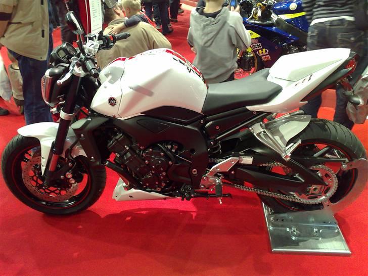 Kawasaki er 5 (Solgt) 3/6-08 - min drømmecykel - skal j købe... eller vente to år mere?? billede 11