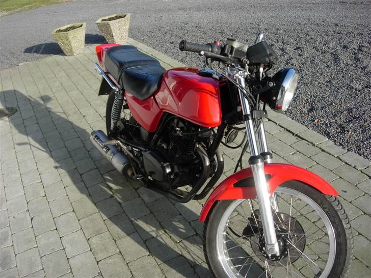 Honda CB250 RS *Solgt* - Se på den! Den tikker nærmest om at blive luftet billede 8