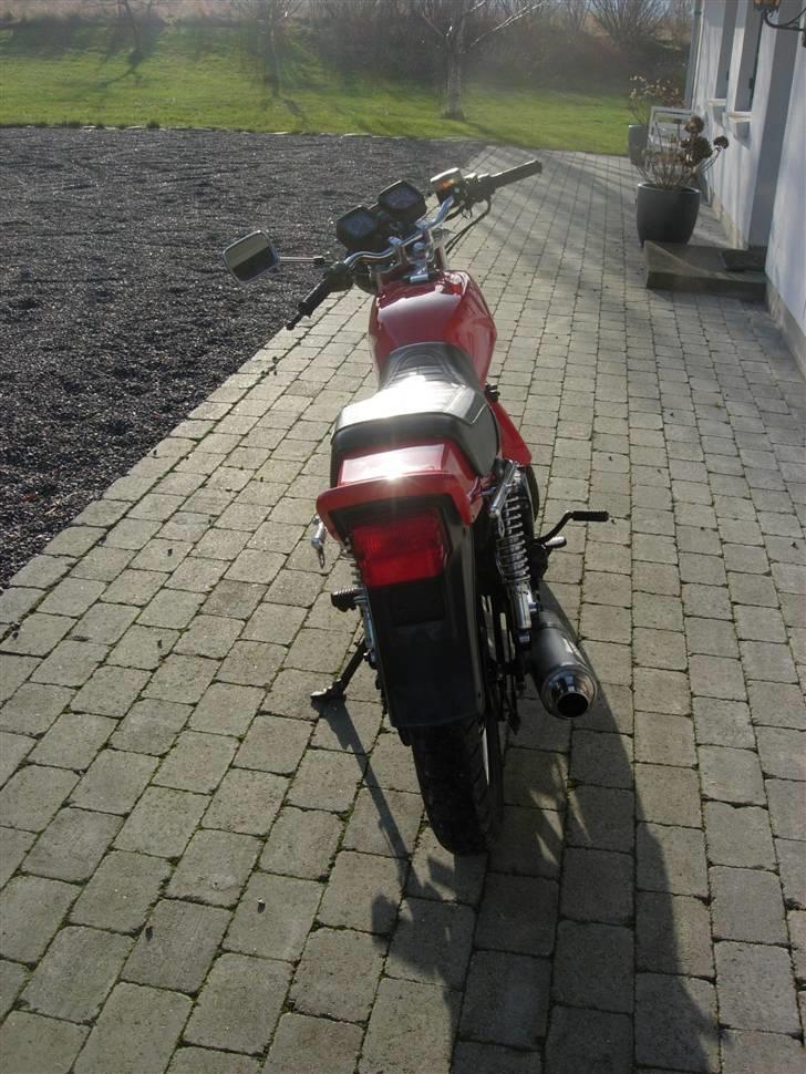 Honda CB250 RS *Solgt* - Go´ røv :) billede 10