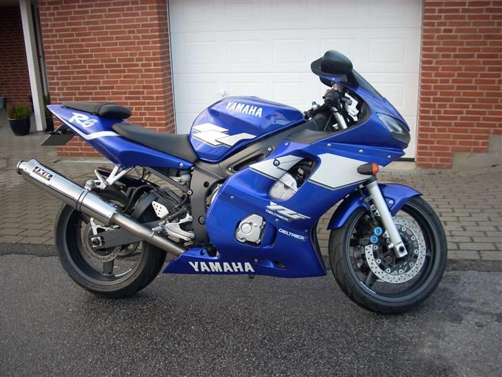 Yamaha R6 billede 1