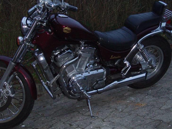 Suzuki Vs 700 Intruder billede 8