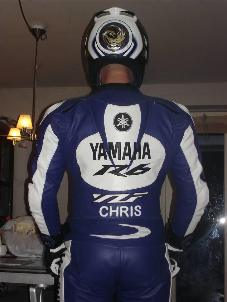 Yamaha R-Sexy - det nye outfit . har taget et rygbillede . så kan i kende mig derude . det er jo det i vil komme til at se ;-).  billede 15