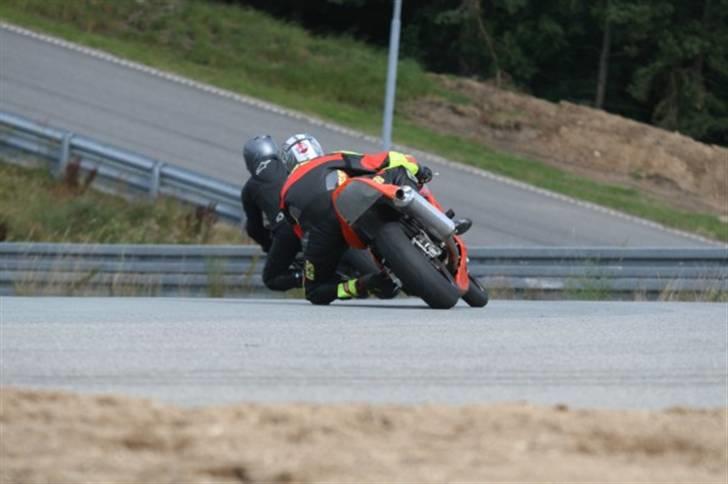 Honda CBR900RR - SOLGT -  billede 4