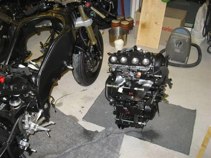 Kawasaki ZX10R (Solgt) billede 4