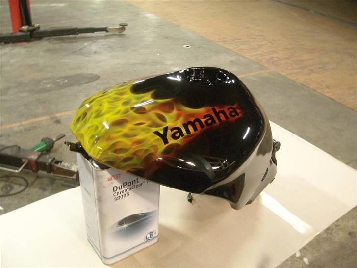 Yamaha yzf r1 billede 4