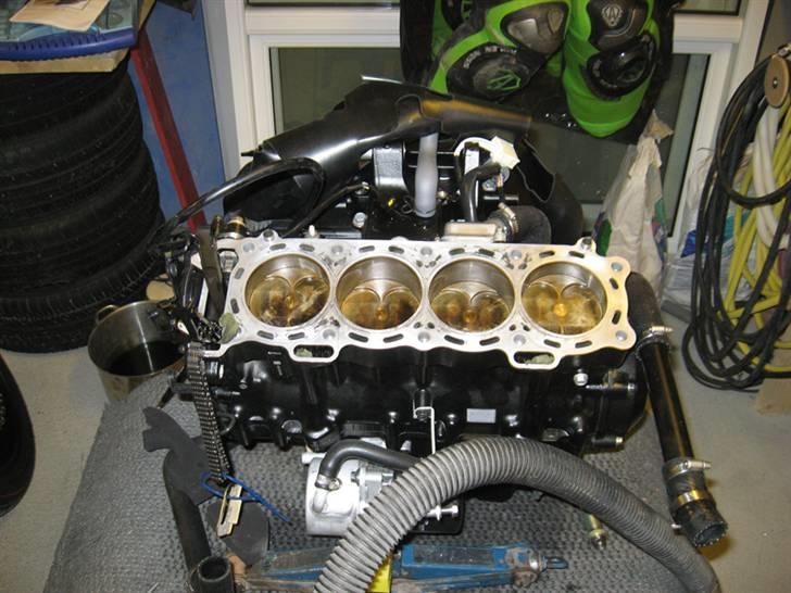 Kawasaki ZX10R (Solgt) billede 7