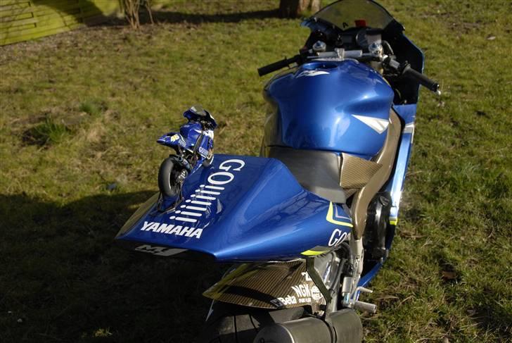 Yamaha R1 bane racer SOLGT billede 10