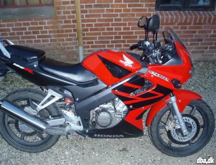 Honda CBR 125 R ** SOLGT ** billede 1