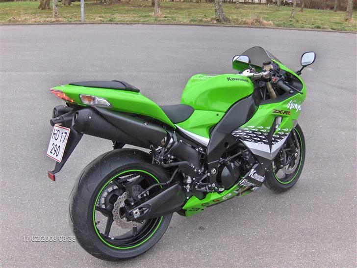 Kawasaki ZX 10 R - SOLGT billede 4