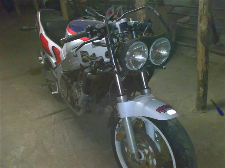 Yamaha Fzr 1000  "solgt" billede 11