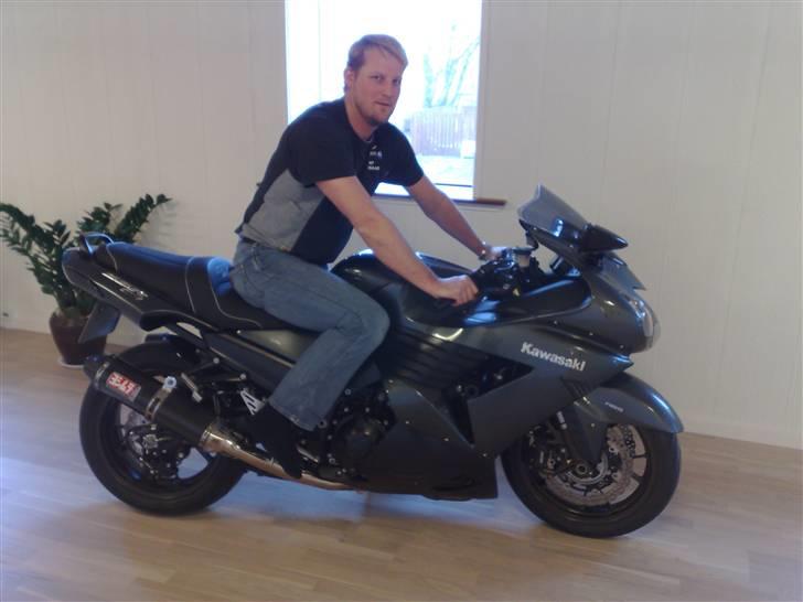 Kawasaki ZZR 1400 (solgt) billede 10