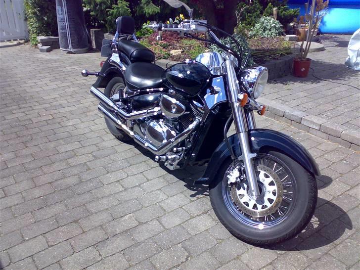 Suzuki Intruder VL800 billede 1