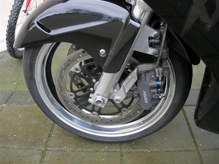 Honda CBR 1100 XX  - Polerede fælge, skal holdes  billede 4