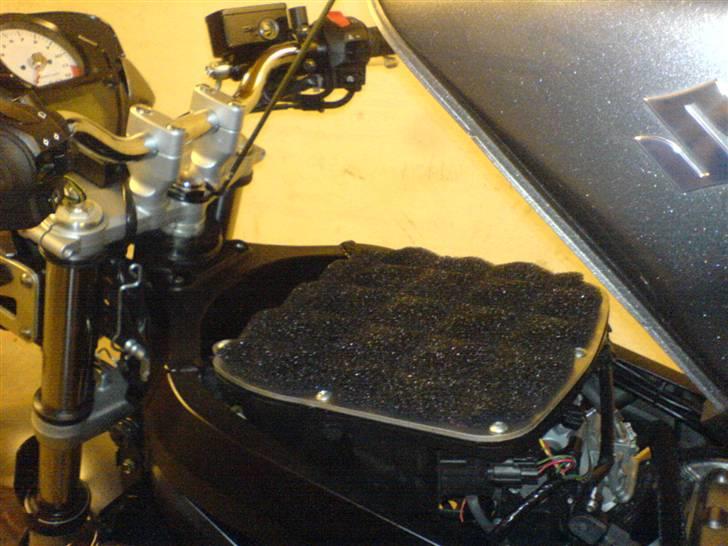 Suzuki SV650AK7   SOLGT - Baaaaaaaarrrbb.......ja sådan siger det herfra... billede 5