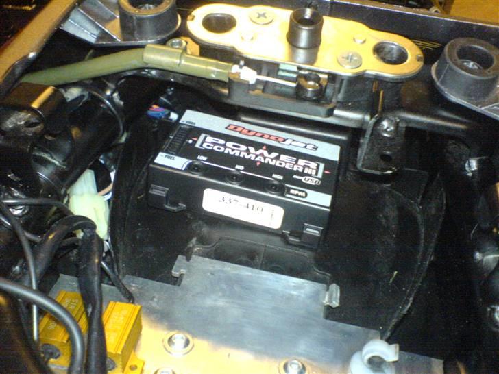 Suzuki SV650AK7   SOLGT - Og hvis man ikke har set en PCommander før........ billede 7