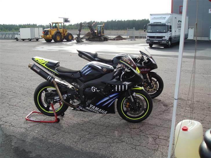 Yamaha YZF R1 Banecykel "Solgt" billede 16