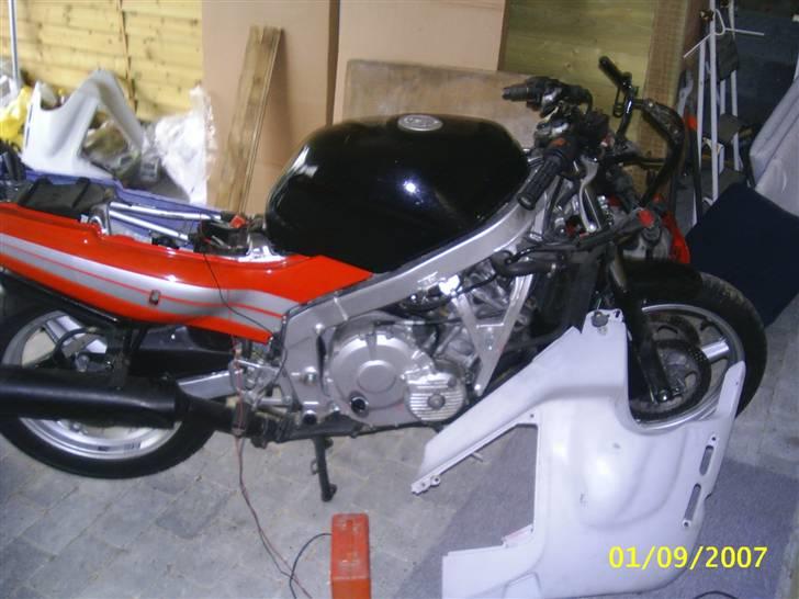 Honda cbr 600 f1 pc 19 billede 8