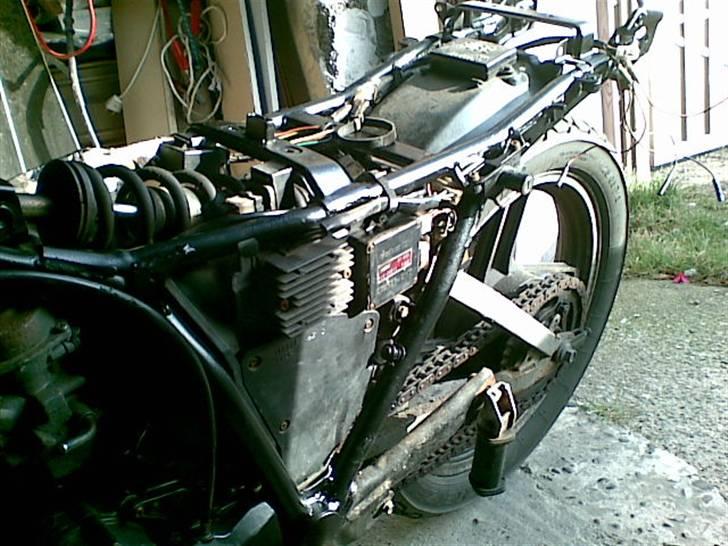 Yamaha xs 400 seca - så skal der sku ske noget her til vinter. billede 6