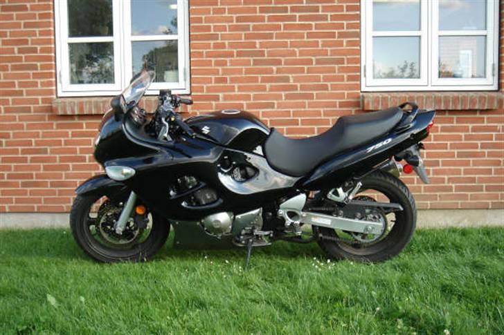 Suzuki GSX 750 F billede 3