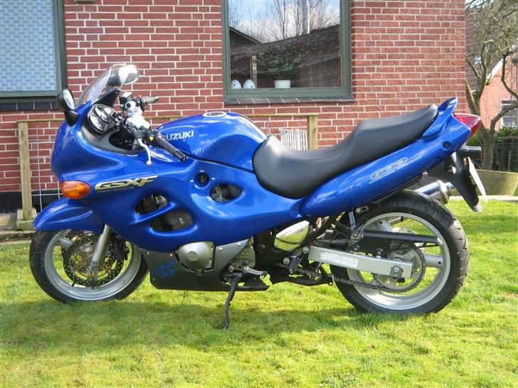 Suzuki GSX 600 F billede 3