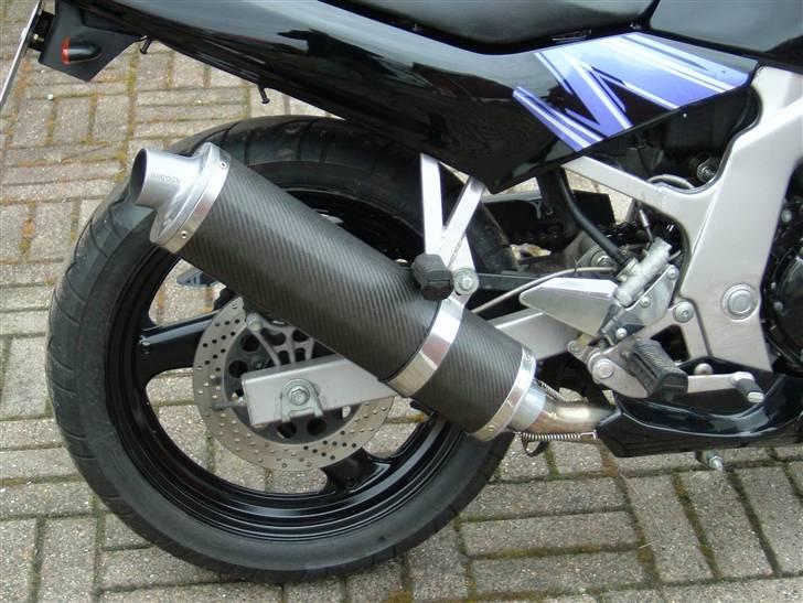 Suzuki GS 500 E "Solgt" - Ny "brugt" Harpoon potte. Nu lyder den som en motorcykel:-) billede 3